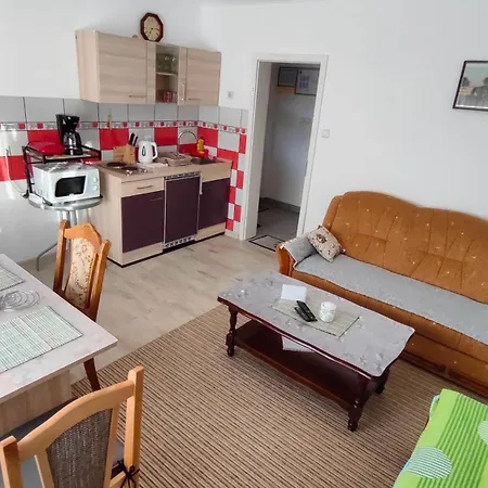Apartment Tina *