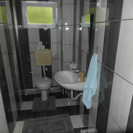 Tina Apartment *