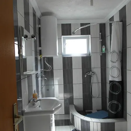 Tina Apartment Gračac