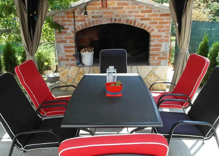 아파트 Tina Gračac